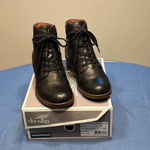 Dansko Waterproof Boots Size 38